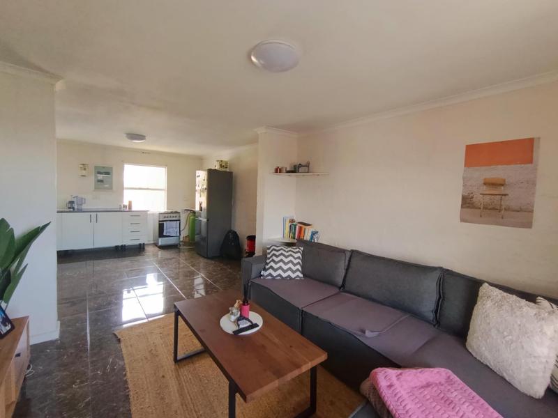 To Let 2 Bedroom Property for Rent in Zonnebloem Western Cape